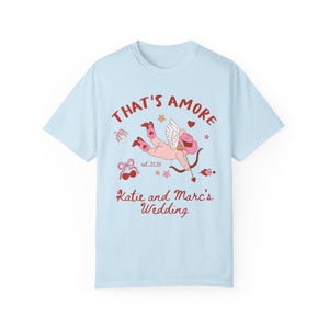 Das ist Amore Shirt Kundenspezifisches Hochzeits-Shirt Hochzeit Tshirt Toss Hochzeit Merch Frisch Mi Geschenke Italienisches Hochzeits-Thema Das ist Amore Theme Shirts Chambray