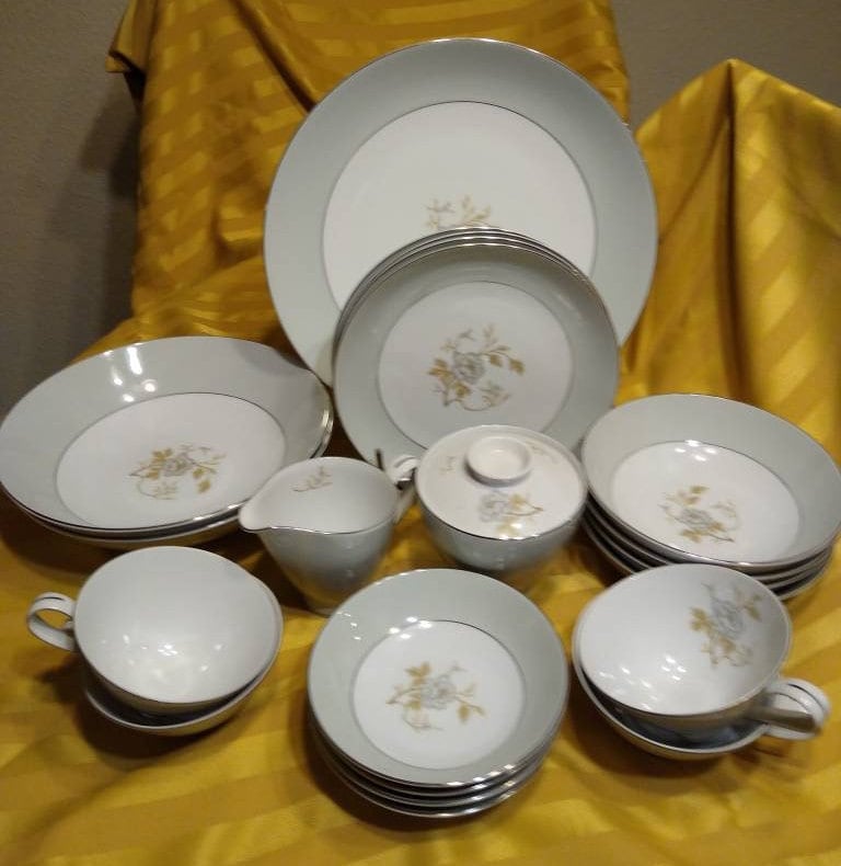 ACI by Narumi Fine China. Pattern: Countess 5218 - Etsy