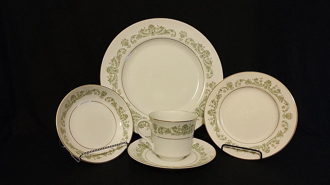 Style House Fine China. Japan. Pattern: Contessa. 5-piece Place ...