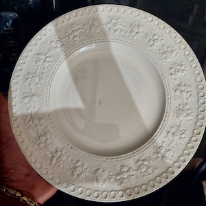 Wedgwood of Etruria & Barlaston.  England.  Pattern: Wellesley