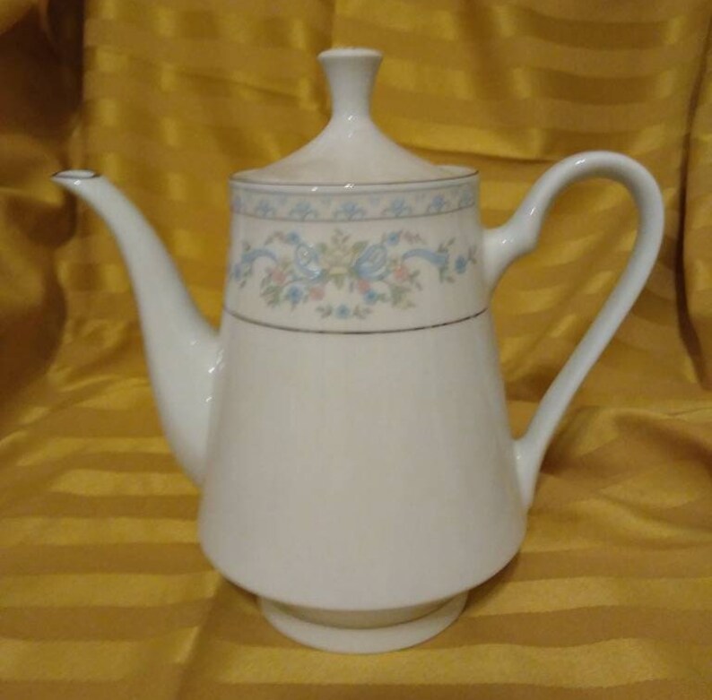 Crown Ming Fine China. Pattern Rose Point. Assorted Serving Pieces. Etsy