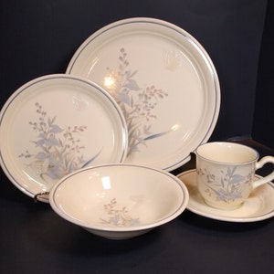 #ノリタケ の#ケルトクラフト #テーブルウェア の一式です。 ノリタケ の#ケルトクラフト #テーブルウェア の一式です。 Noritake