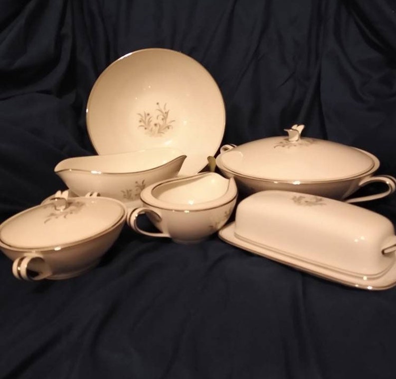 Noritake China N Collection. Pattern Ardis 5772. 6 Piece Place Setting