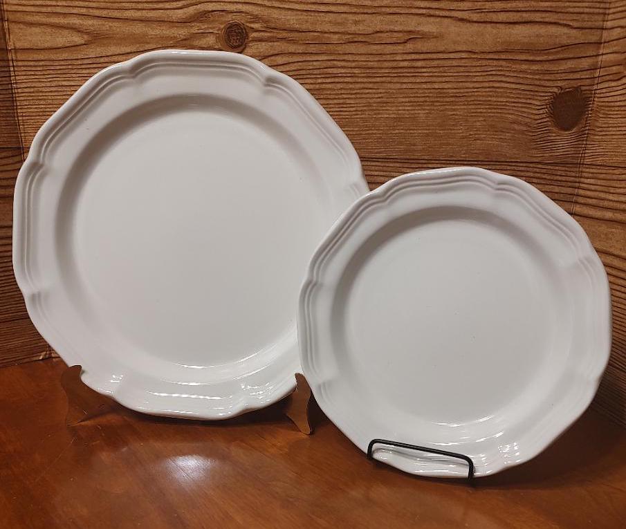 波模様 ホワイト プレート 約27cm　ベルナルドフランス製 4枚セット 波模様 ホワイト プレート 約27cm ベルナルドフランス製 4枚セット 波