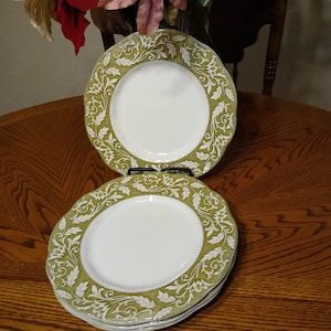 J G Meakin Sterling Ironside Renaissance/Victoria Plates and Bowls. Made in England.