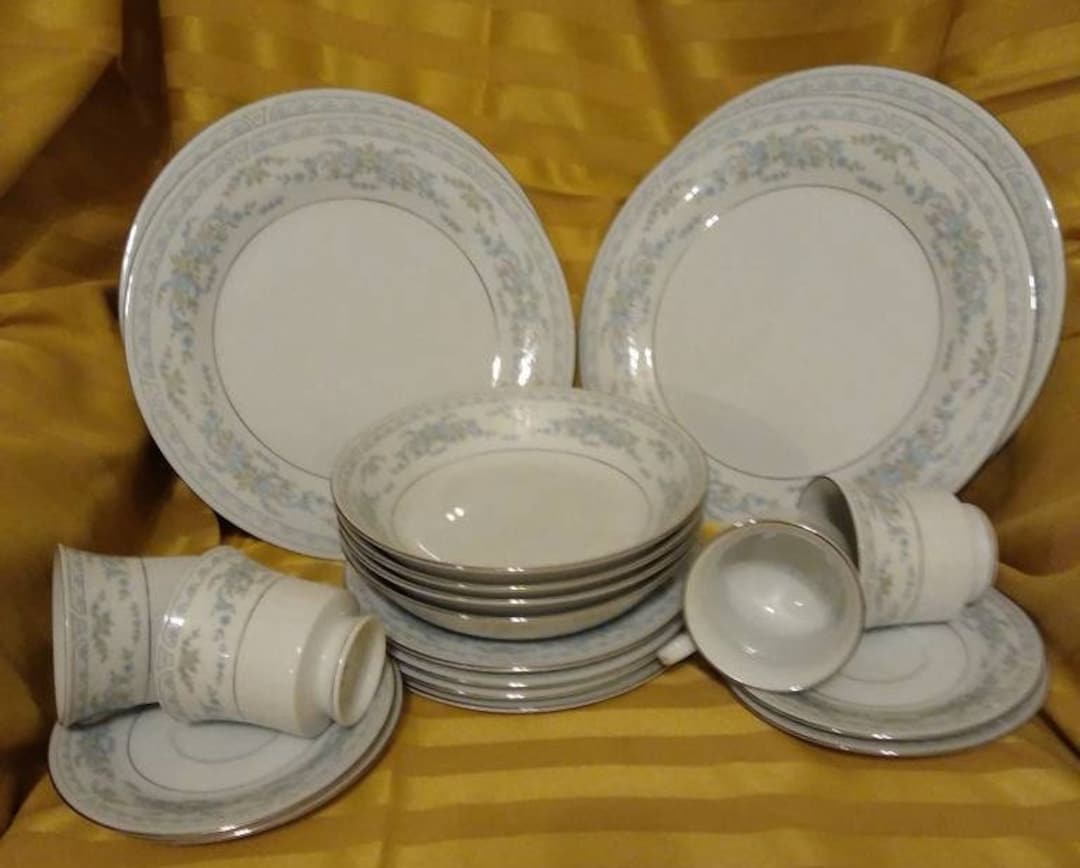 Crown Ming Fine China. Jian Shiang. 20 Piece Set. Setting for Etsy