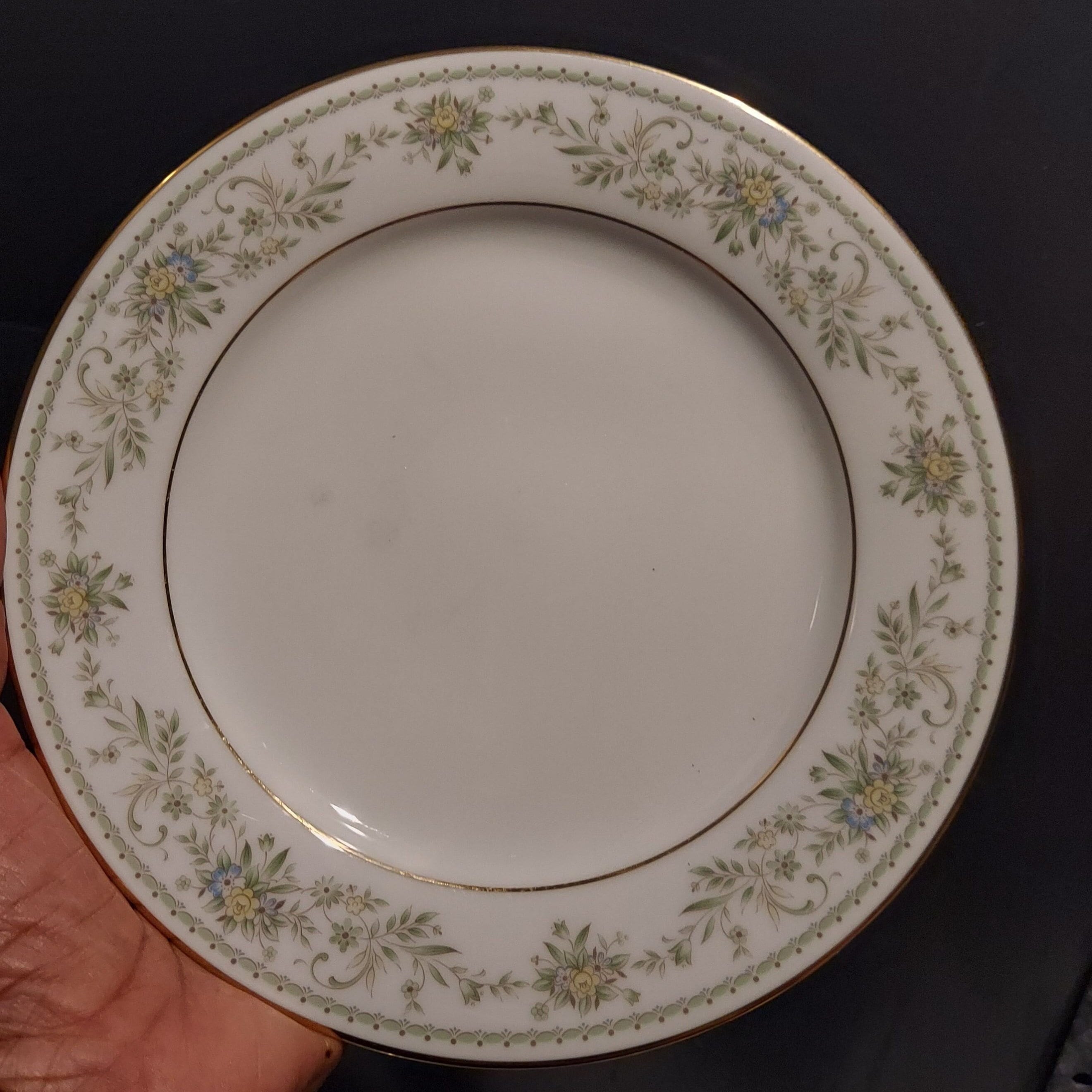 Noritake Contemporary Fine China. Pattern: Green Hill 2897. Sold
