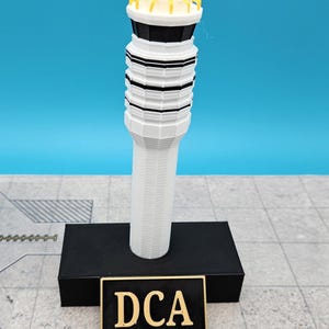 1:400 Ronald Reagan Washington National Airport ATC Tower (DCA)