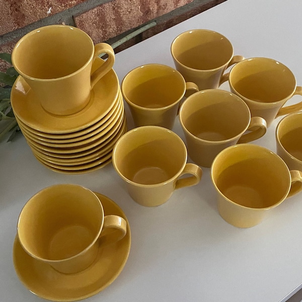 Bo Fajans 3741 Yellow Demitasse / Espresso Cup and Saucer Set, Swedish 1960s Pottery: 9 Cups, 11 Saucers