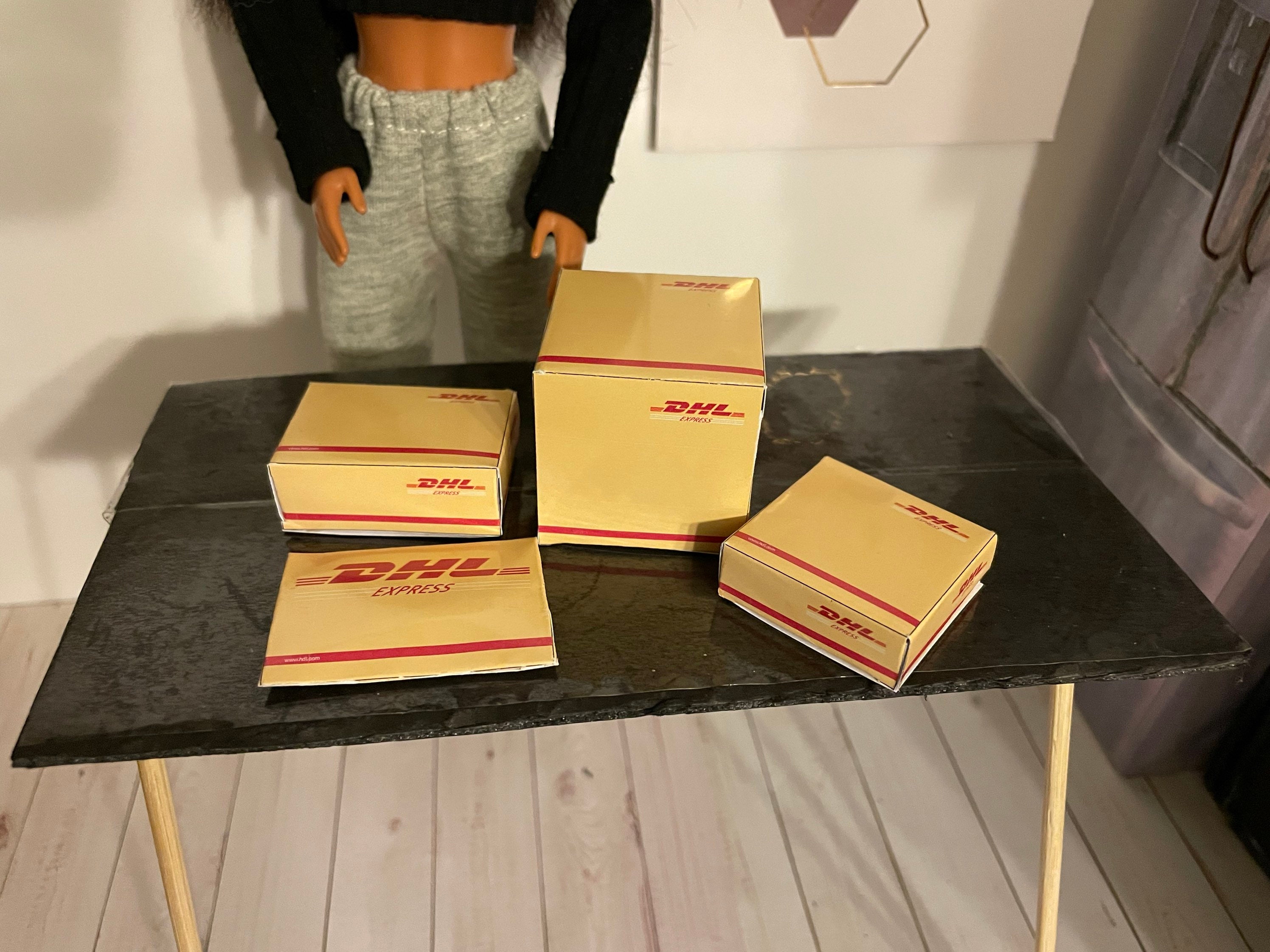 Boîtes DHL miniatures