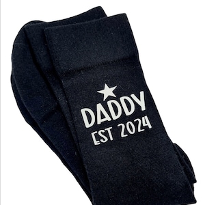 Papá Est (cualquier año) Futuro papá / Padrastro / Abuelo - Calcetines - Día del Padre - Regalo de mi barriguita - Regale a papá con bolsa de regalo