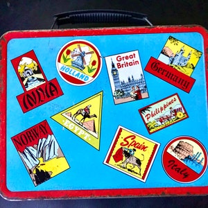 Vintage world traveler lunchbox
