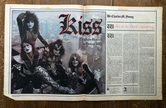 キッス。1977 年の希少でオリジナル、本物のビンテージ ポスター