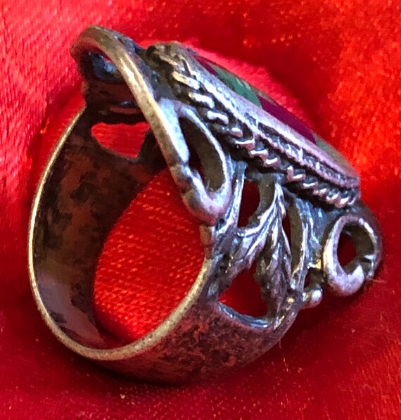 Antique Design Jade and Vintage Silver Ring, Appr… - image 4