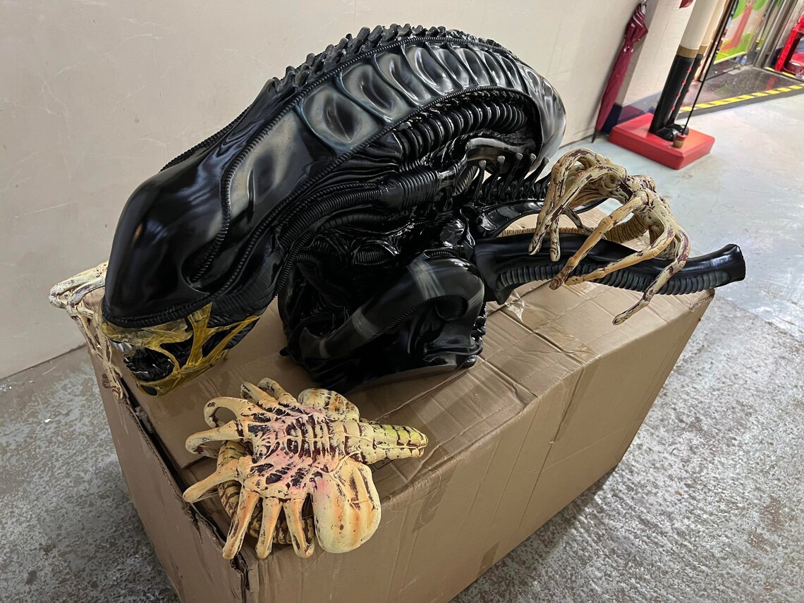 Alien Box Set Cosplay Prop Etsy