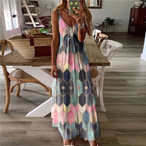 Women's Sleeveless V-Neck Maxi Dress