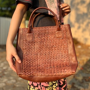 Große dunkelbraune Ledertasche, Top Griff Tasche, Leder Crossbody Bag Handtasche, gewebte Ledertasche, Leder Geldbörse, echtes Leder