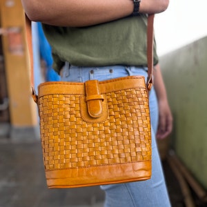 Leather Bucket Bag, Cross Body Leather Bag, Woven Leather Bag, Leather Purses, Genuine Leather, Vintage Bucket Bag, Woven Bag