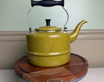 Paula Deen Signature Teakettles 2-quart Green Speckle Traditional Teakettle