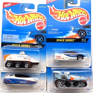 Hot Wheels Vintage 1996 Space Series, Radar Ranger, GM Lean Machine, Alien, Treadator, 4 Car Series set 1, Mint on Card