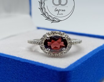 Unique Ring, Natural Garnet Ring- January Birthstone Ring, Oval Designer Band, Genuine Gemstone Ring, 925 Sterling Silver Ring, Wedding ring