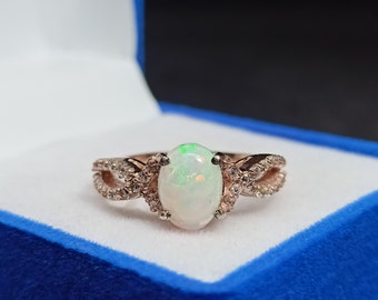 Natural opal Ring, Vintage Opal ring , unique Ring for her , bride Ring, Engagement Ring,  March Birthstone, Ring For Woman, Solitaire Ring.