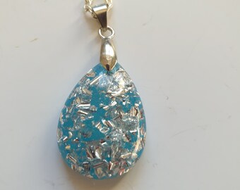 blue and silver teardrop necklace