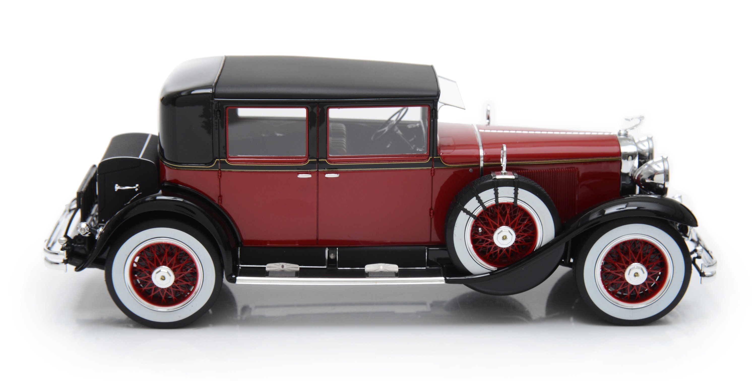 Miniature Esval 1/18 - 1928 Cadillac 341A Berline De Ville Rouge Et Noir - Prévente