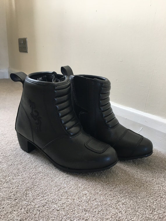 Womens motorcycle hotsell boots uk