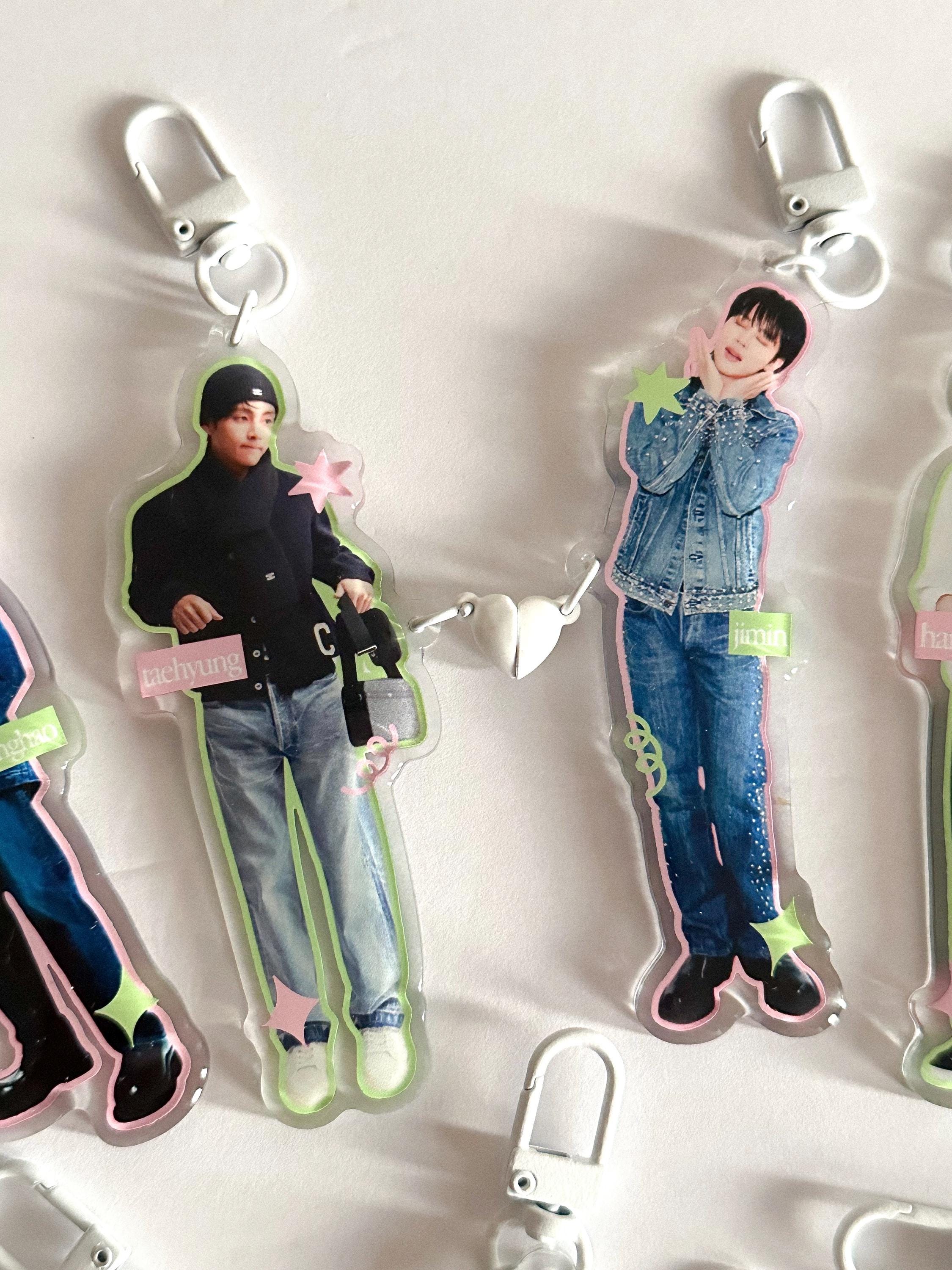 Kpop Keychain, Iconic Duo Keychain, Magnetic Keychain - Etsy