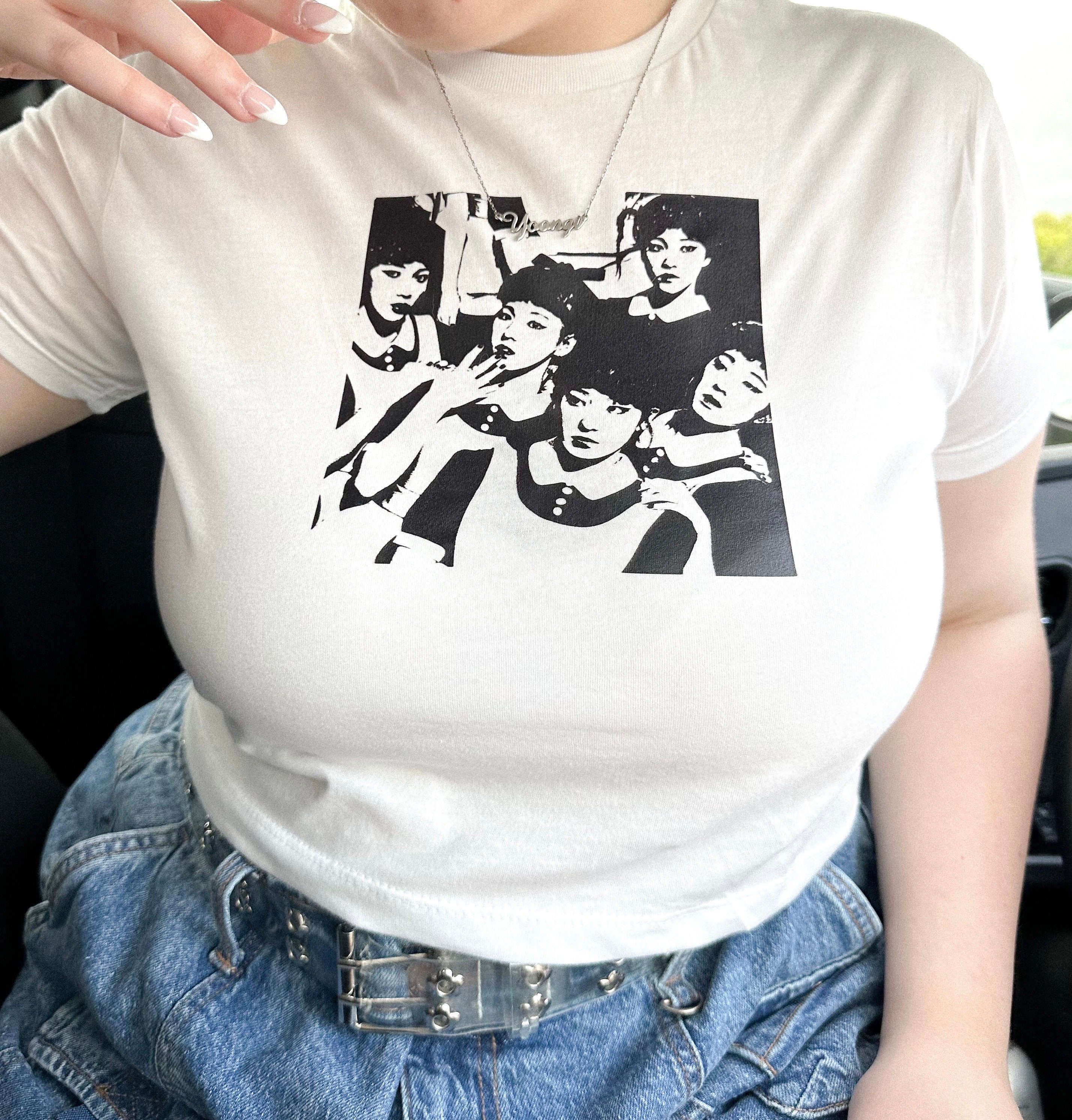New Jeans クロップドTシャツ TEE (BLUE) ニュジ - メルカリ