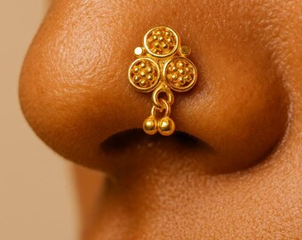 Gold bridal bridal nose pin: 18K Floral Design - Handmade Indian Jewelry
