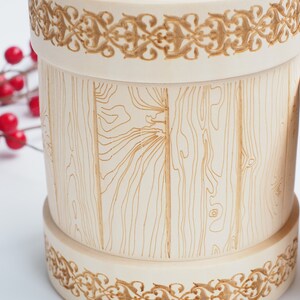 Handgefertigte Vorratsdosen aus Lindenholz, in drei Größen erhältlich. Nachhaltig, einzigartig und ideal als Geschenk oder für stilvolle Aufbewahrung.