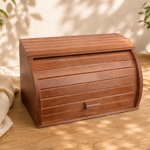 Holz Brotkasten mit Rolladen, Handgefertigter Brotkasten aus Holz, Brotbox für Küche, Landhaus Stil, Küchen Organizer
