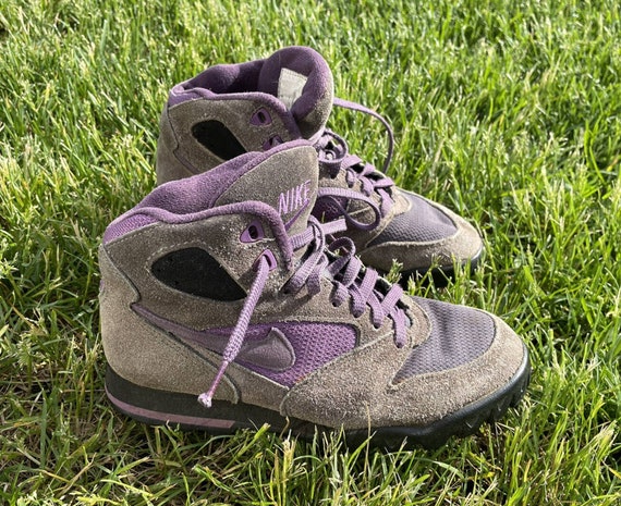 nike acg hiking boots vintage