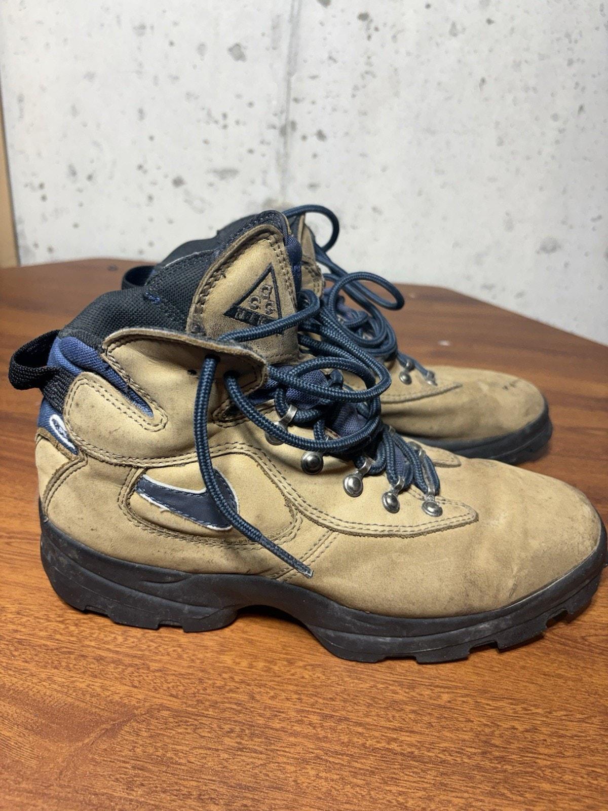 nike women's hiking boots
