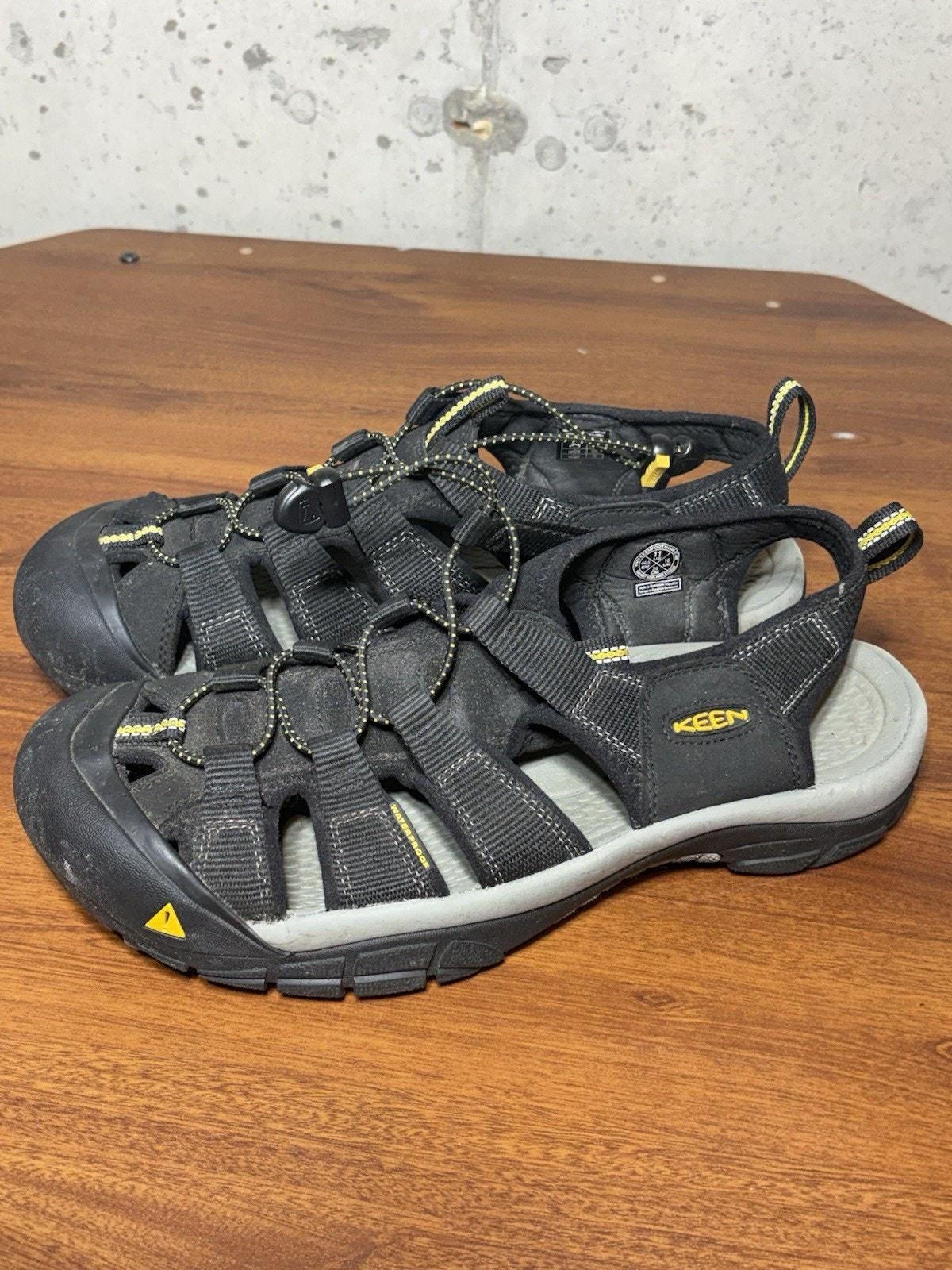 KEEN Newport H2 Waterproof Hiking Sandals Outdoor Summer Beach Gray Black 11 Women main image 2