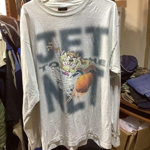 Vintage Taz Tasmanian Devil 1996 Space Jam Jet to the Net long sleeve Shirt