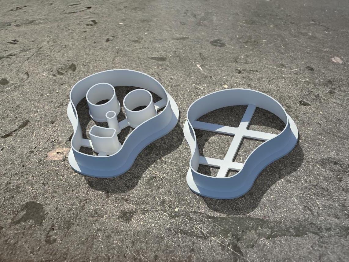 Skull “by WanDa” skeleton skull cookie cutter
