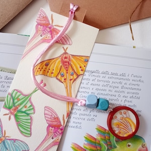Falene Luna Segnalibro con pendente idea per piccolo regalo originale, illustrazione acquerello, entomologia, book lovers, festa della mamma