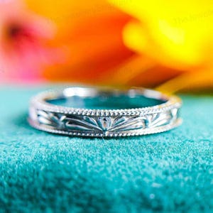 Filigree Floral 14k Gold Wedding Band: Milgrain Edge, Retro Vintage Ring