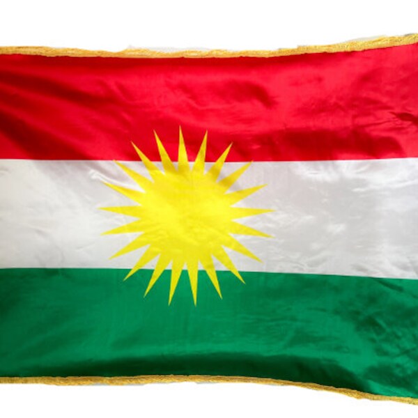 Kurdistan Flagge mit Fransen