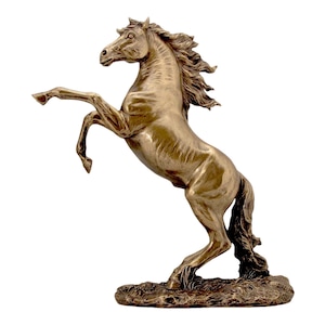 Horse Rearing Station Sculpture Bronze Finish Statue Sculpture Home Décor