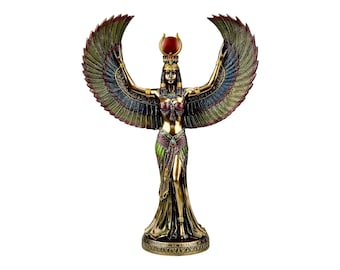 Estatua escultórica de Isis, la diosa egipcia de la magia y la sabiduría, realizada en bronce fundido en frío y resina.