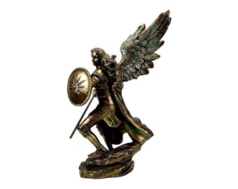 Statue Saint Raphael archange avec bouclier hauteur 24 cm