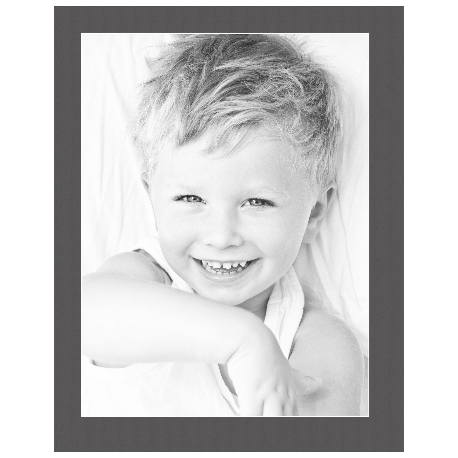 18x24 Mat for 22x28 Frame - Precut Mat Board Acid-Free White 18x24 Photo  Matte Made to Fit a 22x28 Picture Frame, Premium Matboard for Family  Photos