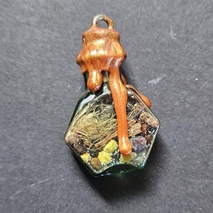 Collier bouteille d&#39;invocation Cernunnos Wilderness (spécial curiosités zoologique)