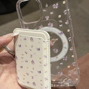 iPhone または Samsung 用クリアフローラル磁気カードスロットアタッチメント