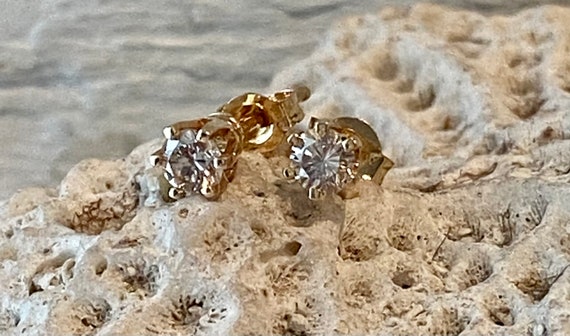 Petite Diamond Earrings 14 Kt - image 2