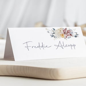 Nomi di luogo di matrimonio / Segnaposto bianco blu bordeaux / Segnaposto di matrimonio personalizzati / Segnaposto floreali Matrimonio / Segnaposto